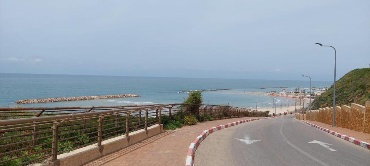 הנביאים 1 נתניה Naveim Apartment Esterno foto